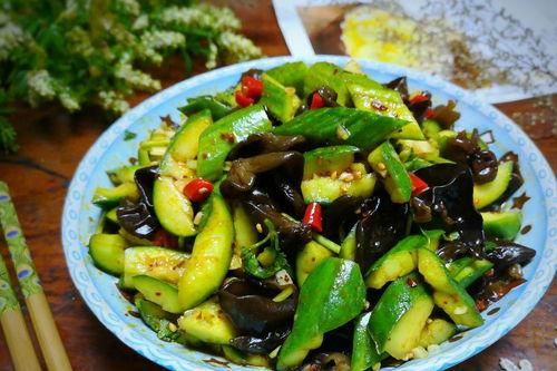 娱乐圈吃瓜感慨句子图片,揭秘明星背后的故事